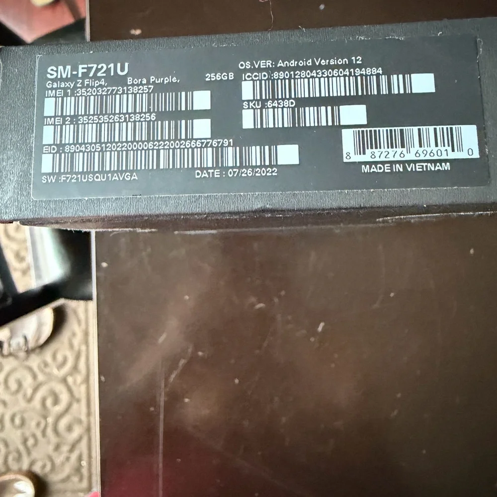 Samsung Galaxy Z Flip Phone NEW